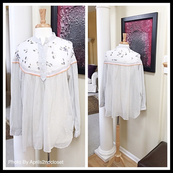 ❌SOLD❌FREE PEOPLE WHITE TUNIC BLOUSE BUTTON FRONT - Picture 3 of 7